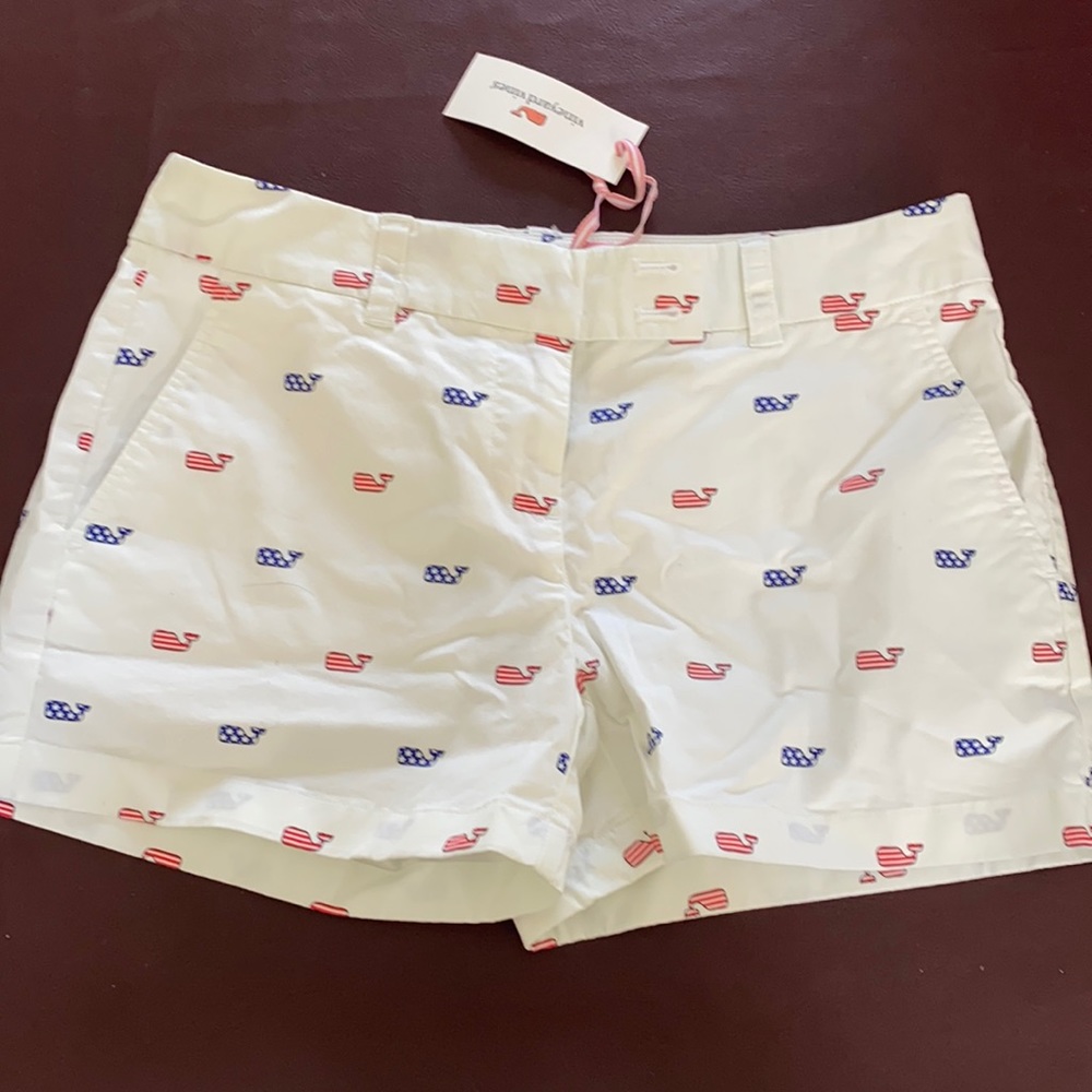 NWT vineyard vines shorts! patriotic whale pattern